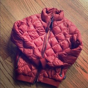 Patagonia prow bomber in orange, size small